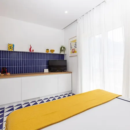 Sorrentovibes - Modern In With Views Гостьовий будинок Сорренто